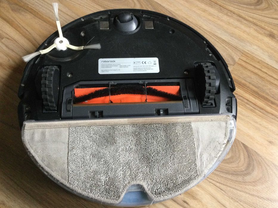 Робот-пилосос з вологим прибиранням Roborock S6 MaxV