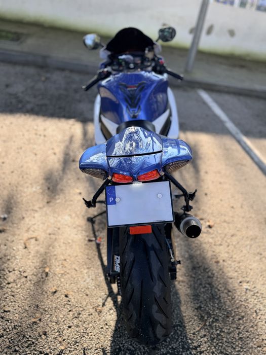 Suzuki GSX-R  k9
