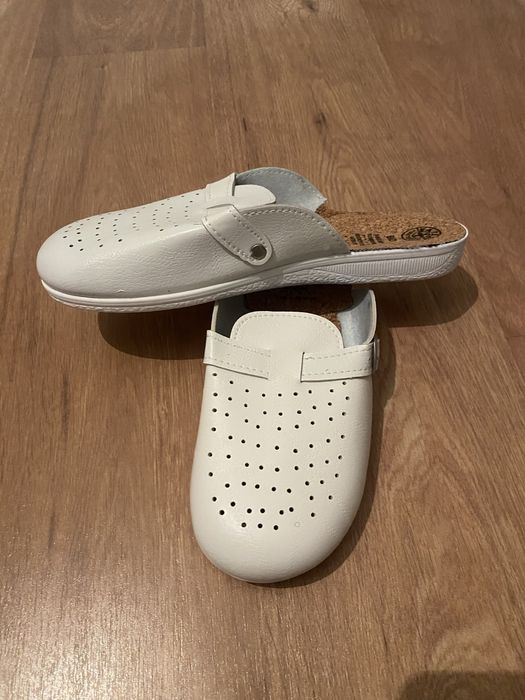 Тапочки медецинськи.