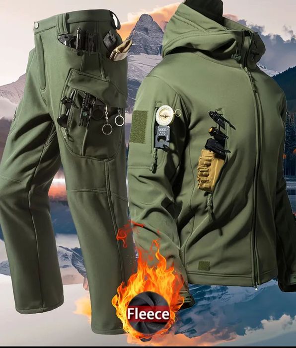 Чоловічий тактичний костюм