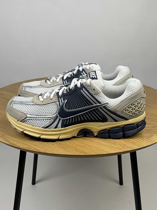 Кросівки NIKE Air Zoom Vomero 5 (EU 44) Оригінал Білі Чоловічі На Літо Нові