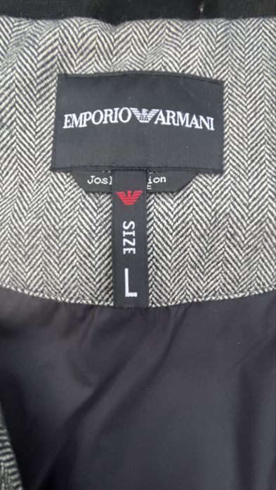 Куртка, пуховик armani оригінал!