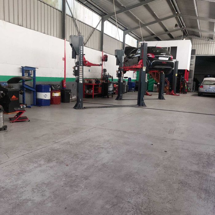 Armazém 300 m² em Valença – Terreno 685 m² – Excelente Oportunidade