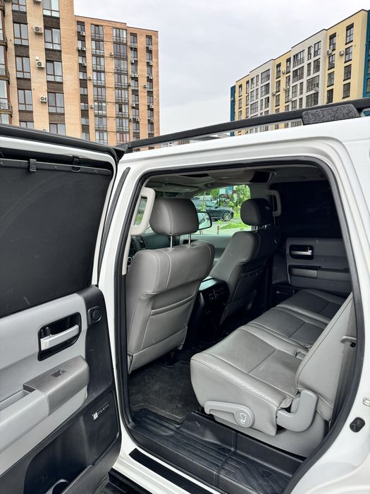 Toyota Sequoia 2014 ГАЗ/БЕНЗИН