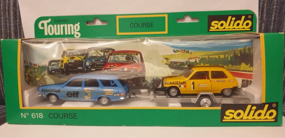 RARE DU COFFRET TOURING COURSE #618 RENAULT 12 BREAK avec crochet 1/43