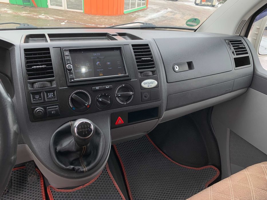 Volkswagen Transporter 1.9 TDI Пассажир 2007 год.