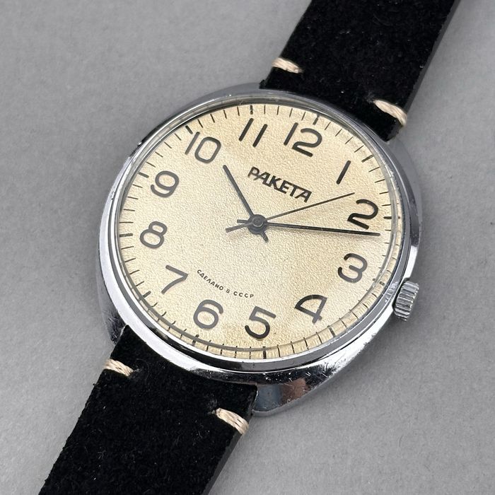 Zegarek vintage Raketa – Sand | jasna tarcza | czytelny | USSR