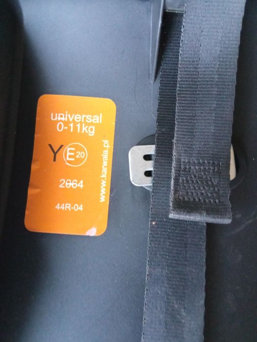 Nosidełko samochodowe dla dziecka