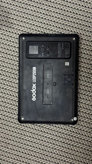 Професійне освітлення та обладнання для зйомки GVM, Godox, Ulanzi