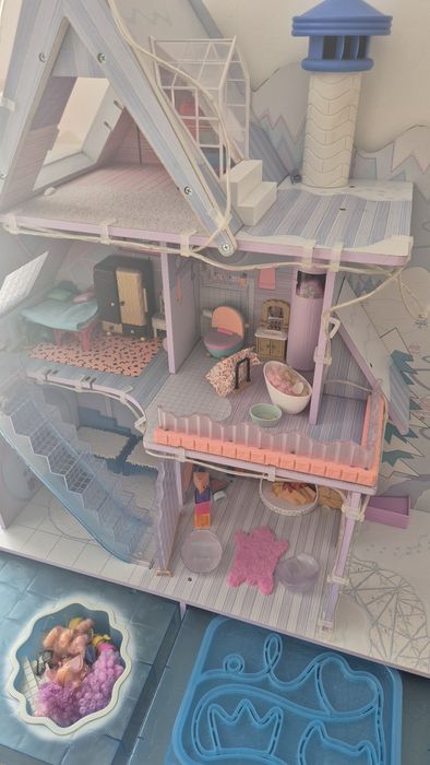 "Chalet de inverno " Casa de bonecas LOL