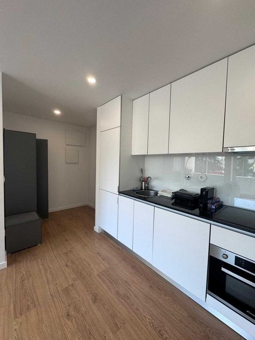 Apartamento T1 Mobilado - Barranha