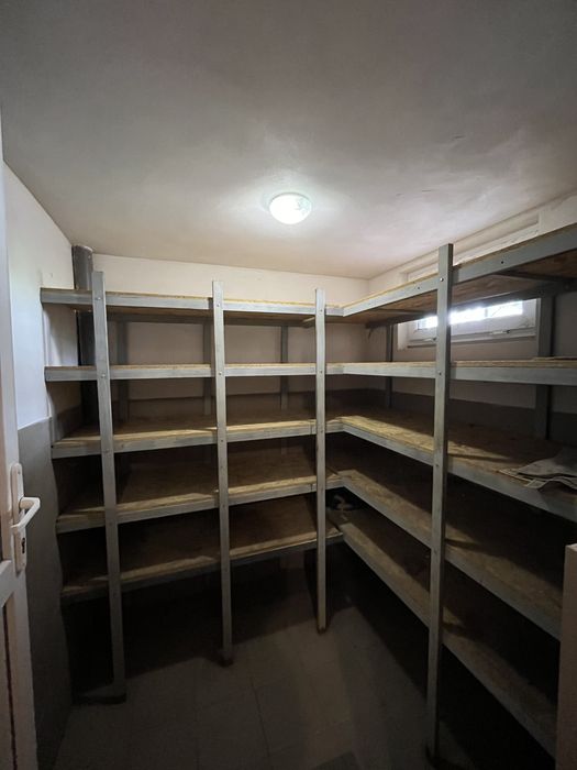 Продається будинок пл. 244 м2 в передмісті Івано-Франківська