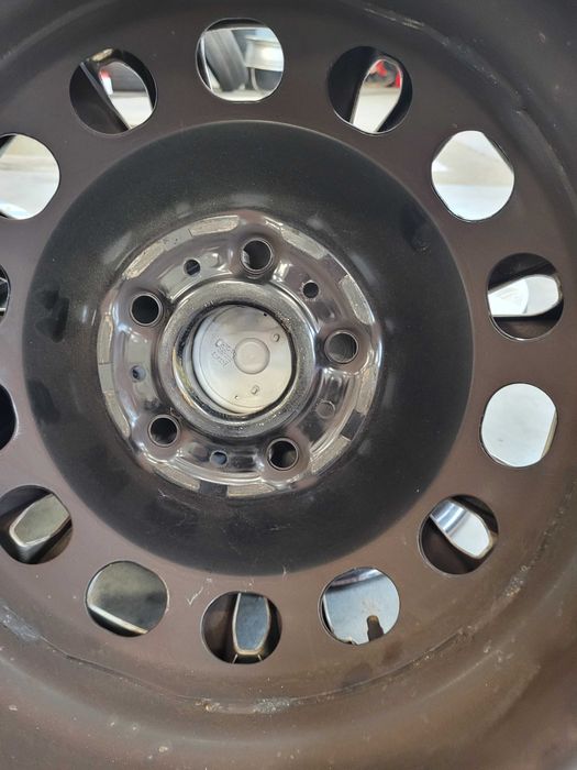 Felgi stalowe r 16 volkswagen plus kołpaki