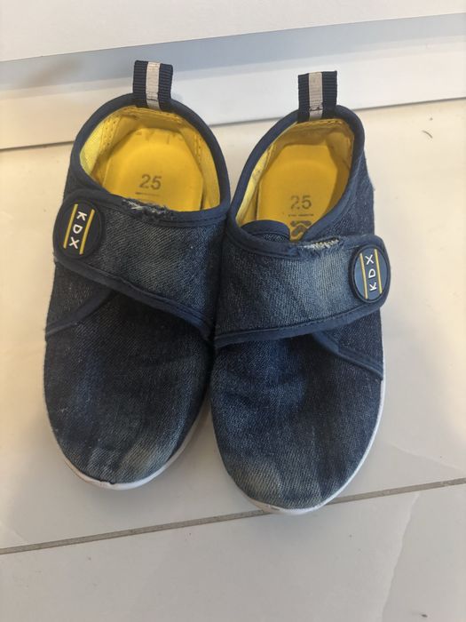 Kapcie rozmiar 25