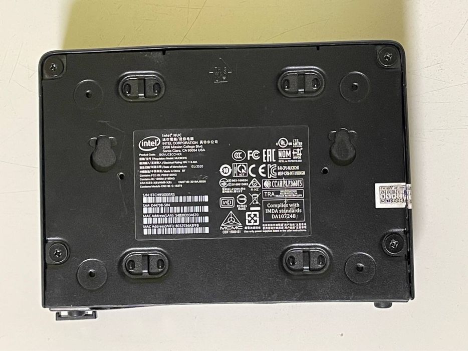 Комп'ютер INTEL NUC 8 Rugged Celeron N3350 (BKNUC8CCHKR)