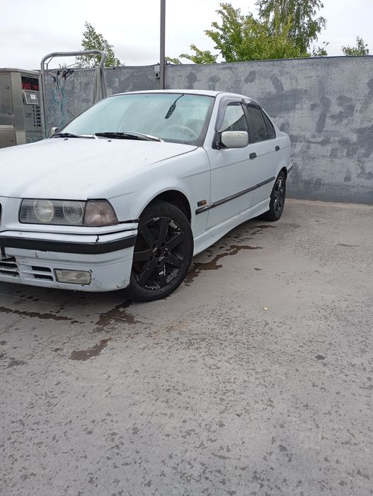 Продам авто BMW E36