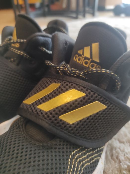 Buty koszykarskie adidas Deep Threat Primeblue r. 38 i 2/3