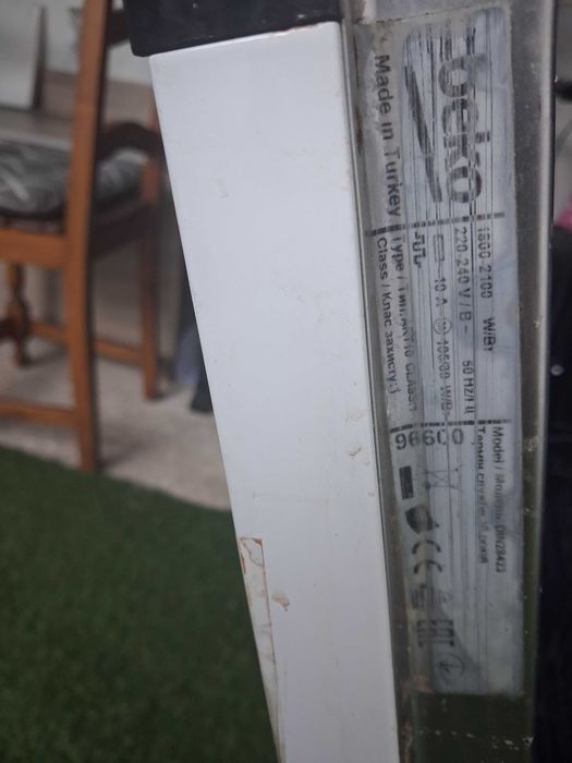Maquina loiça encastre Beko
