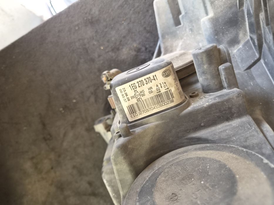 Lampa lampy przód opel astra h cena za obie lampa lewa prawa