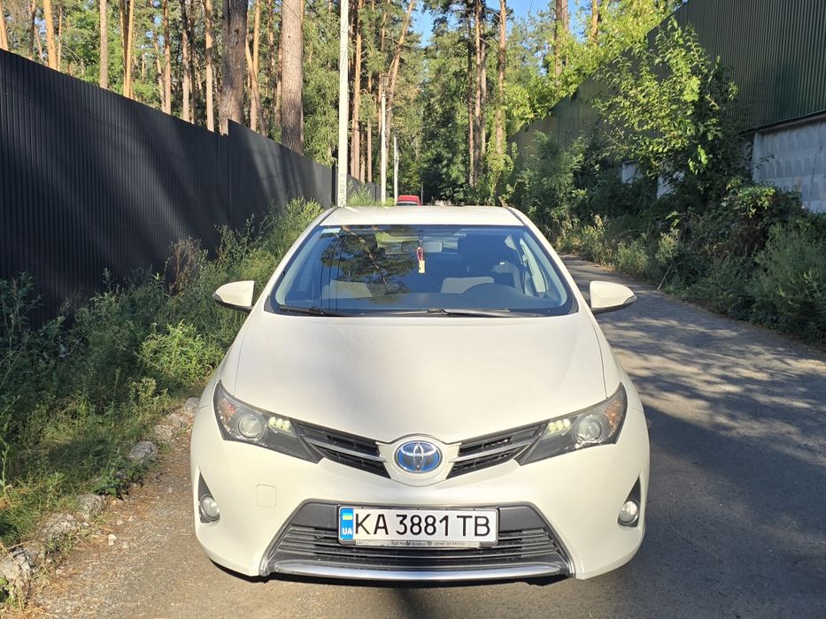 Продам Toyota Auris