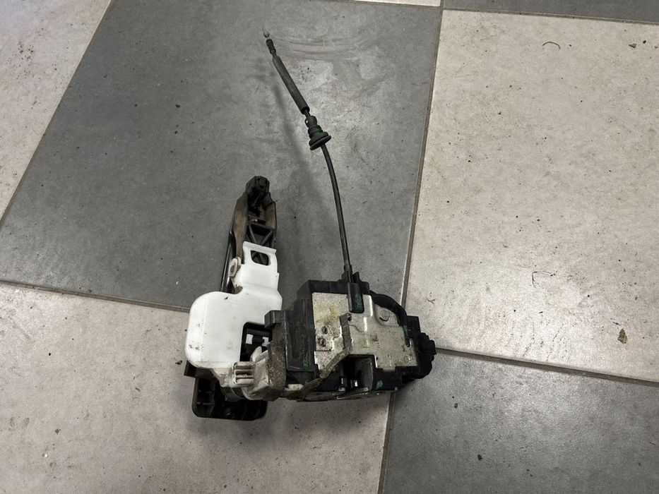 KIA CEED I ZAMEK KLAMKA DRZWI LEWY PRZÓD 7 PIN EU