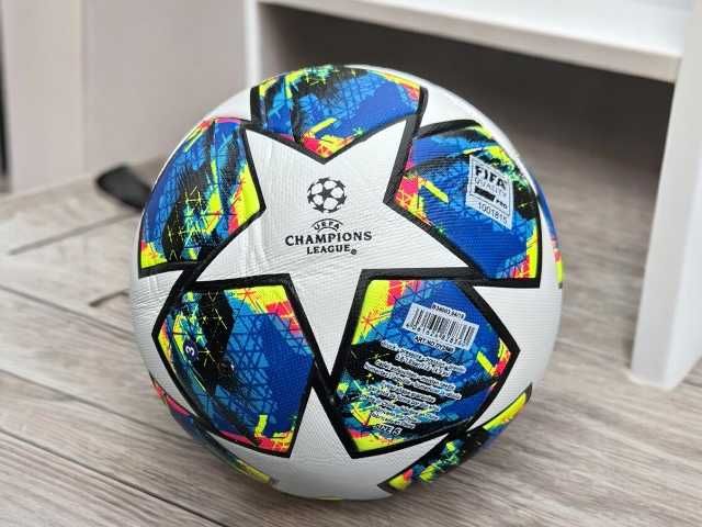 Мяч футбольный champions league розмір 5
