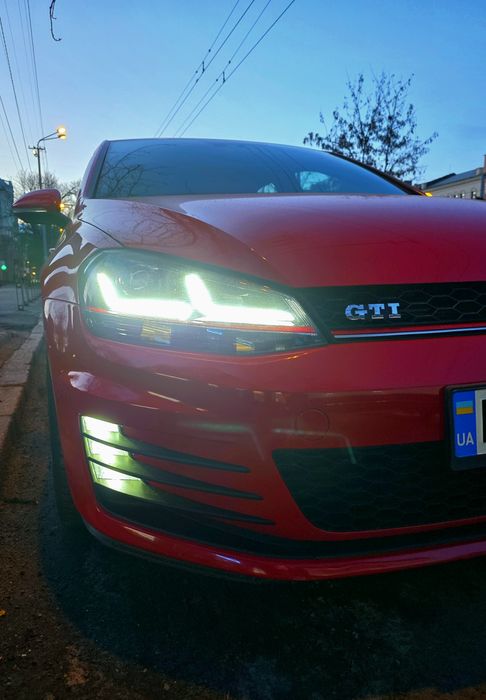 Volkswagen Golf GTI 7 2.0