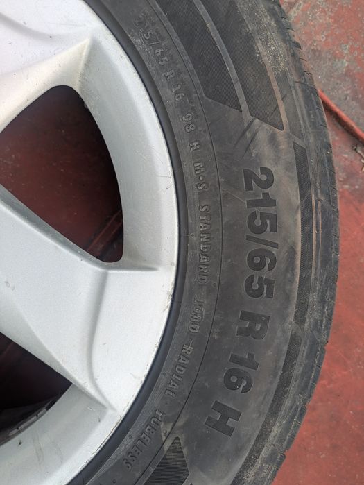 Диски з гумою 215/65 R16 5×114.3