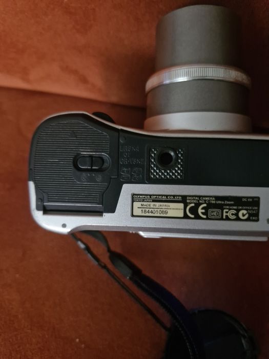 Olympus C-700 Ultra Zoom