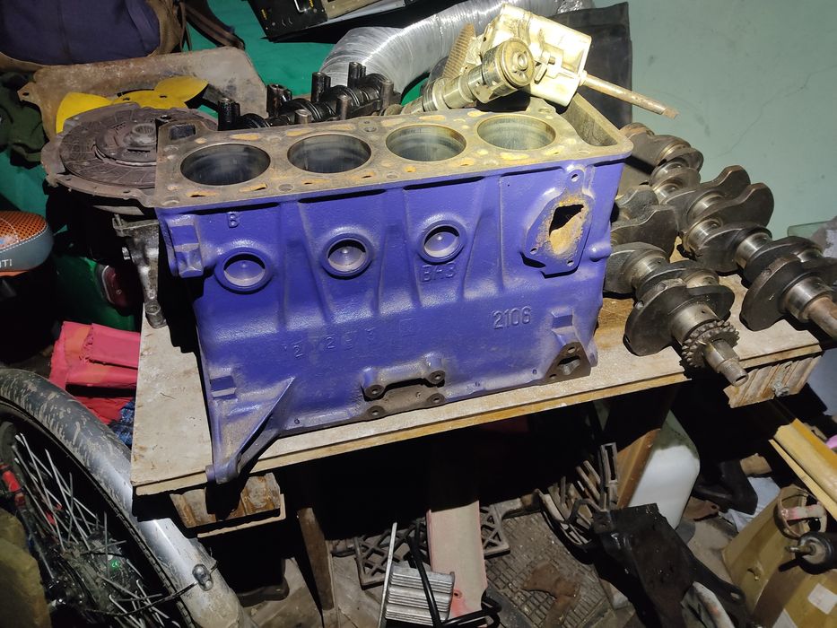 ВАЗ класика, 2101-2106 блок, розрізна шестерня, насос,распредвал213