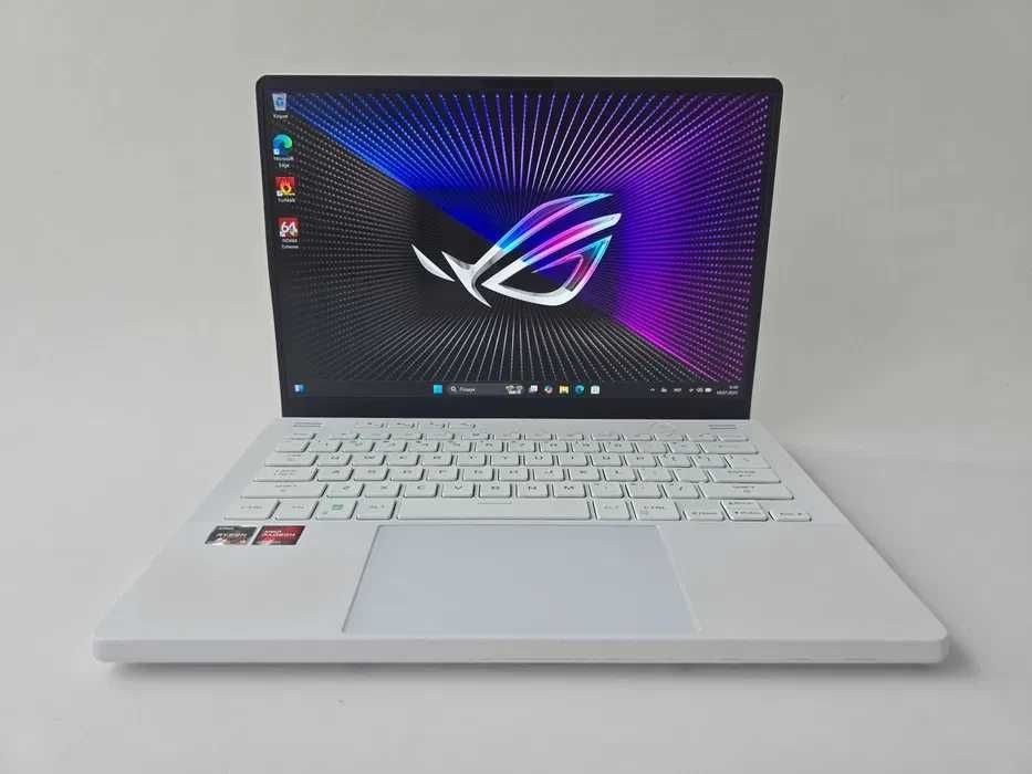 Asus ROG Zephyrus G14 R9 6900HS/RX 6700S/RAM 16GB/SSD 512GB/QHD 120Hz