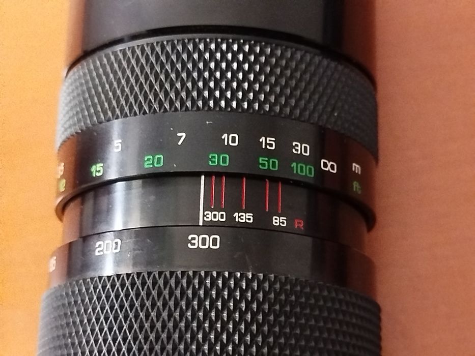 Soligor 85-300 mm zoom macro Konica AR