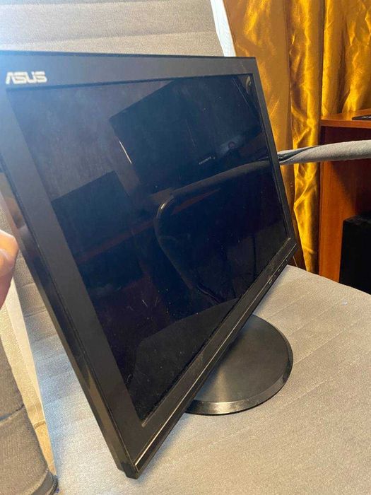 Монітор Asus VW192CD 1440x900