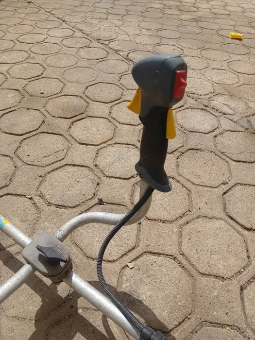 Roçadora honda GX25