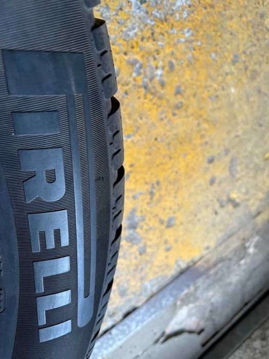 235/55 R18 Pirelli Sottozero Winter 210 seria 2 4шт зимня