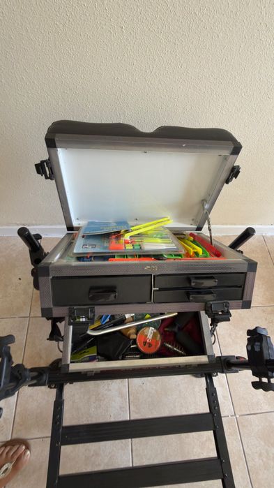 lote de material de pesca