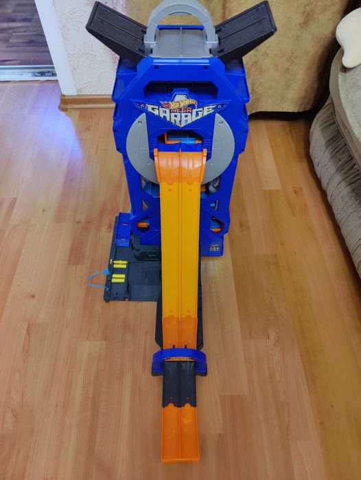 продам Hotwheels