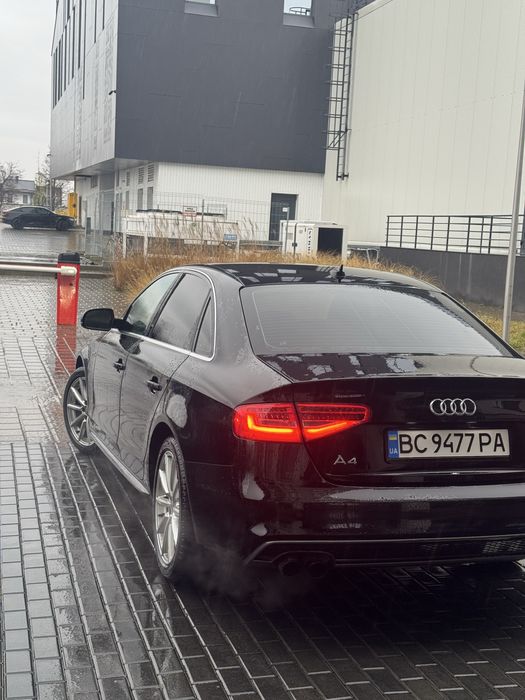 Audi A4 B8 2015 р. S - line