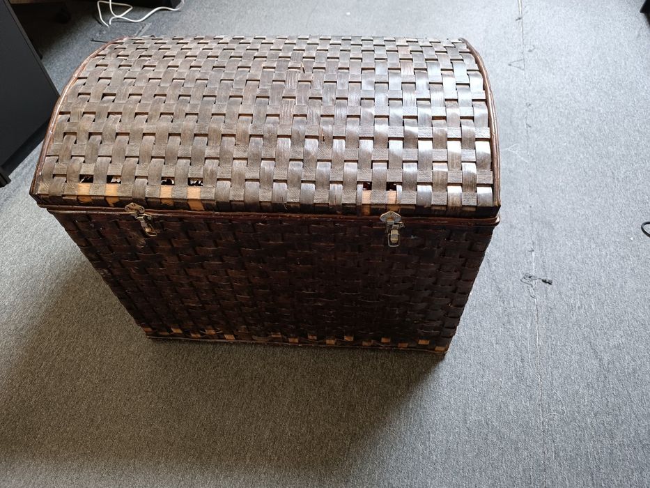 Arca Castanha em Cesta