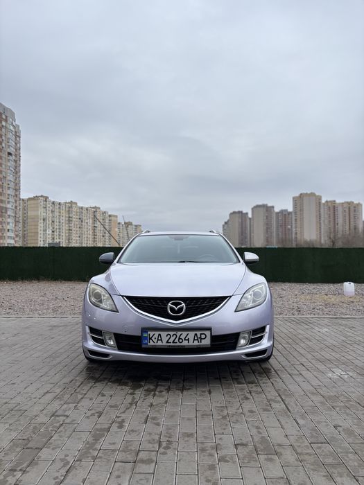 Автомобіль  Мазда 6