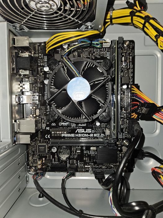 Computador ASUS .placa mãe prime H310M-R R2.0. i5-9400. 8gb DDR4. SSD 180gb .Windows 11