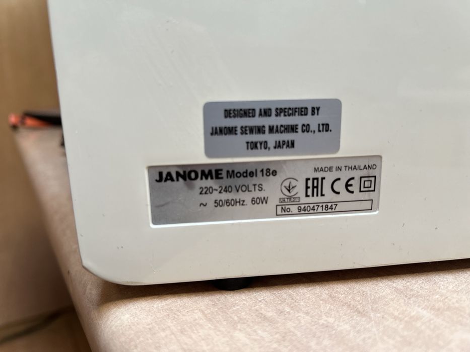 Швейна машинка JANOME 18E стан супер