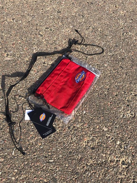 Оригинальный двухсторонний мессенджер Dickies