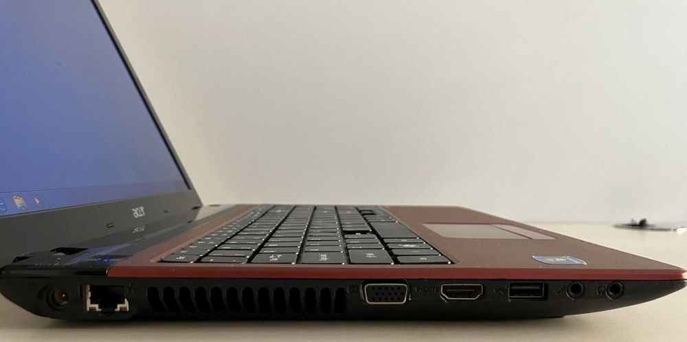 Laptop Acer Aspire 5560 / 15,6" / AMD A6-3420M / RAM: 8GB / SSD: 1TB