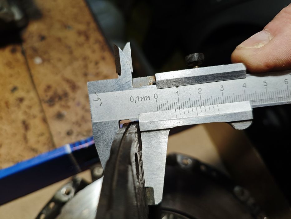 Комплект сцепления SACHS 3000 970 047 ,skoda wag volksvgen отличное со