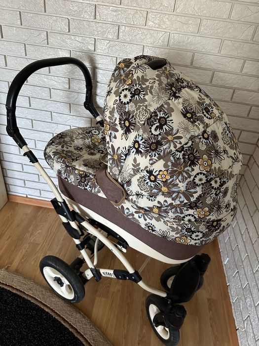 Продам коляску 2в1