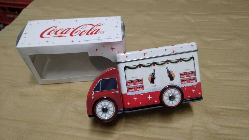 Carrinhos Coca Cola com Caixa