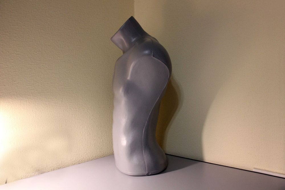 Манекен чоловічий, торс, бюст