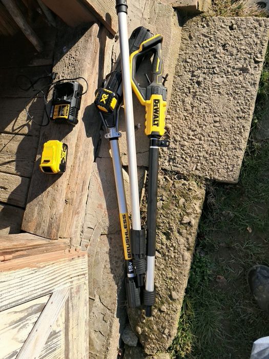 Pilarka akumulatorowa do przycinana gałezi