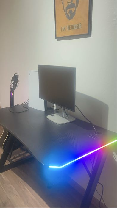 Mesa Gaming Rgb Trust Gxt 709 Luminus